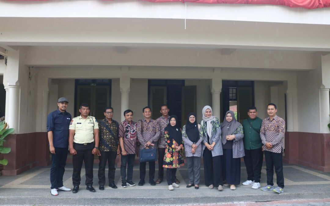 Workshop Tata Persuratan, Pembuatan SK dan Penulisan Notulensi Rapat menggunakan Aplikasi e-office Universitas Negeri Malang Bagi Dosen dan Tendik UPT Pelaksana Akademik di Kampus Blitar